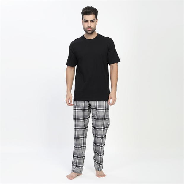 Howick Flannel Pyjama Set